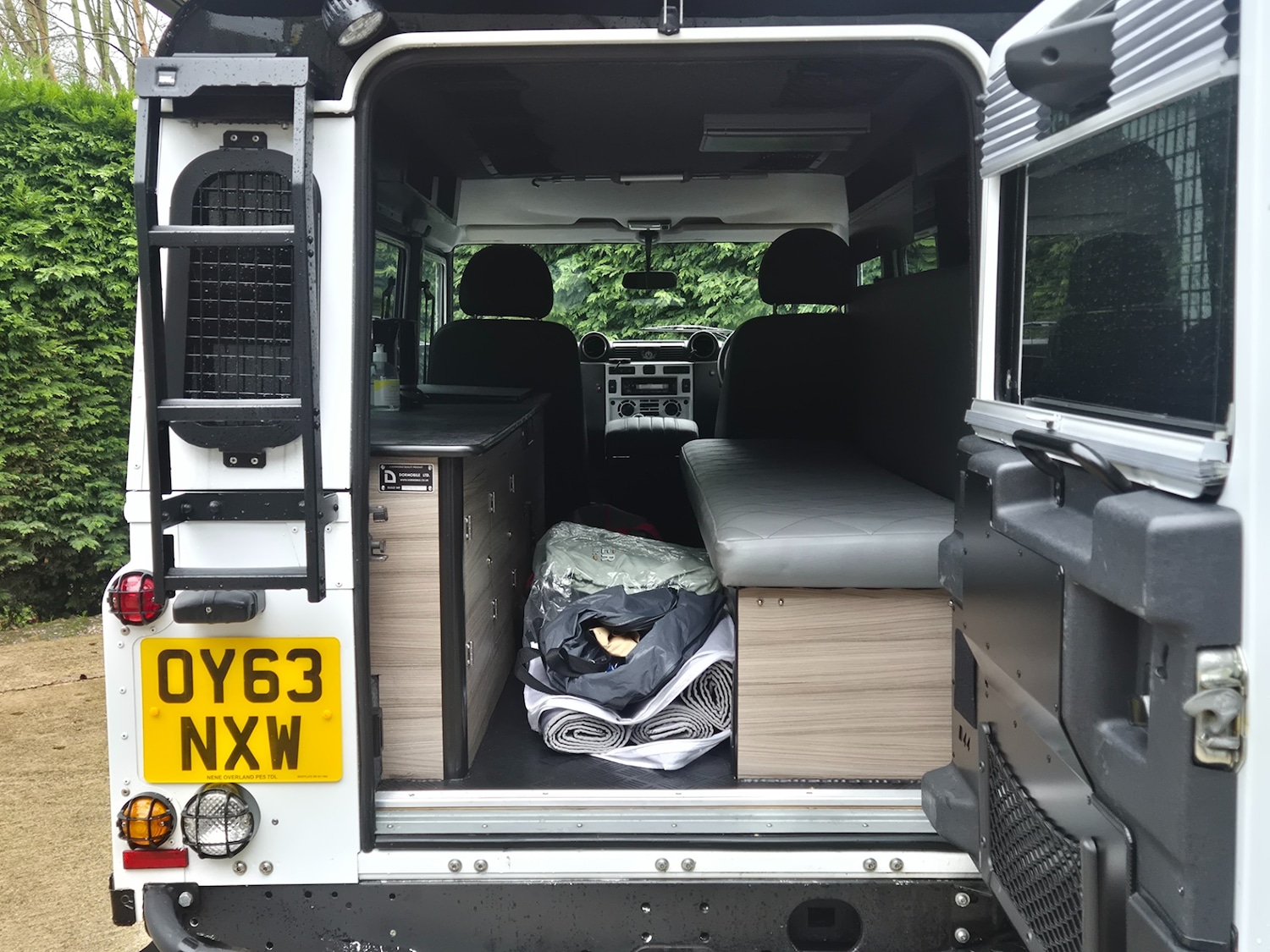 Used Land Rover Defender 110 2013 for sale - 76971525: Photo 15