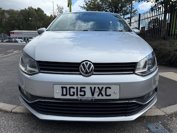 Used Volkswagen Polo 2015 for sale - 75941534: Photo