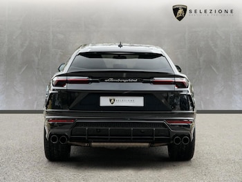 Used Lamborghini Urus 2022 for sale - 78593000: Photo