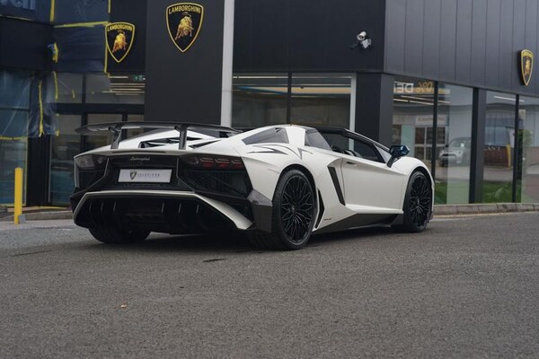 Used Lamborghini Aventador 2016 for sale - 76162102: Photo 12