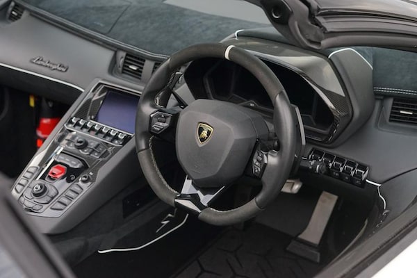 Used Lamborghini Aventador 2016 for sale - 76162102: Photo 14
