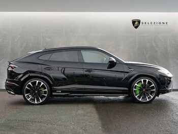 Used Lamborghini Urus undefined for sale - 77691521: Photo