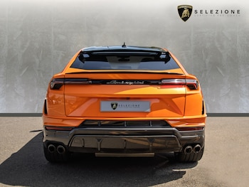Used Lamborghini Urus 2023 for sale - 79025304: Photo