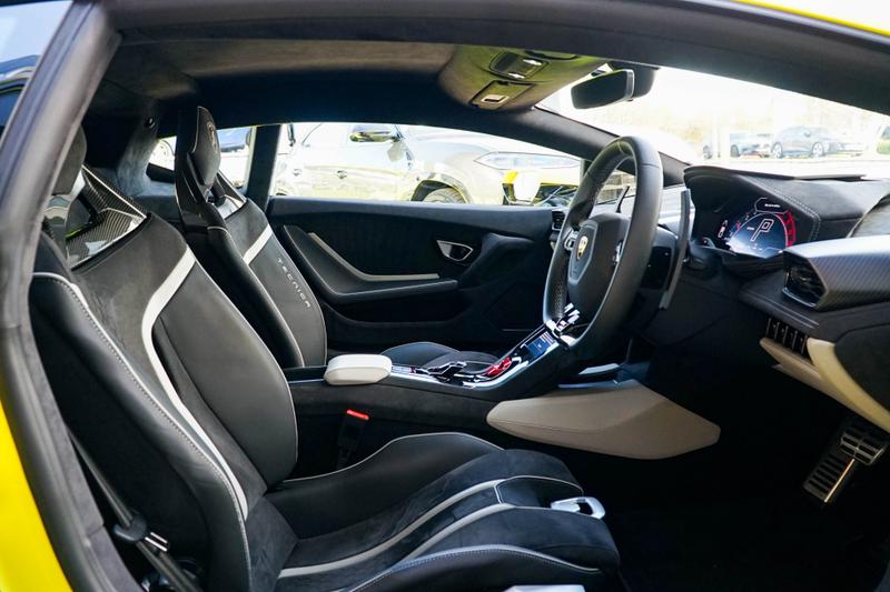 Used Lamborghini Huracan 2023 for sale - 77739296: Photo 10