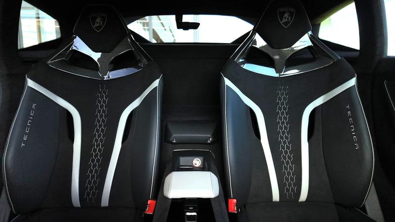 Used Lamborghini Huracan 2023 for sale - 77739296: Photo 9