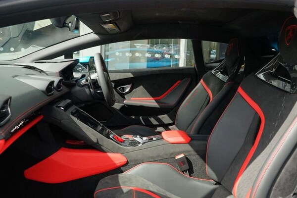 Used Lamborghini Huracan 2024 for sale - 75694660: Photo 6
