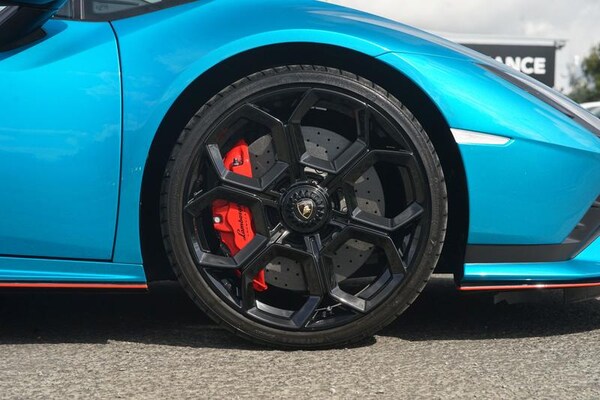 Used Lamborghini Huracan 2024 for sale - 75694660: Photo 8