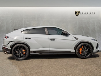 Used Lamborghini Urus 2023 for sale - 79074190: Photo