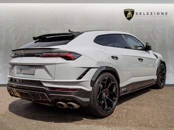 Used Lamborghini Urus 2023 for sale - 79074190: Photo
