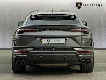 Used Lamborghini Urus 2023 for sale - 77774662: Photo