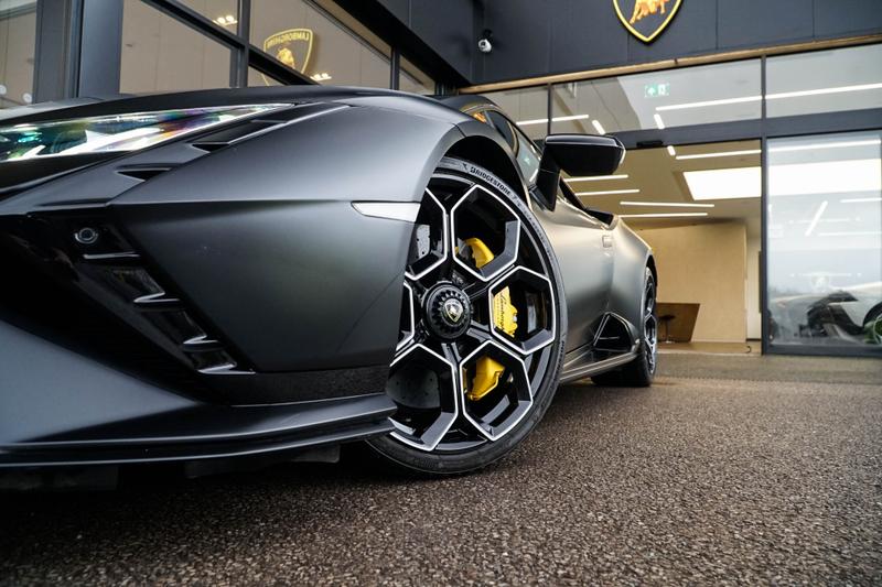 Used Lamborghini Huracan 2024 for sale - 77286300: Photo 16