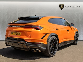 Used Lamborghini Urus 2023 for sale - 79060628: Photo