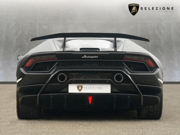Used Lamborghini Huracan 2019 for sale - 76202265: Photo 4