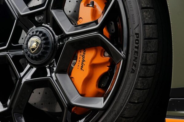 Used Lamborghini Huracan 2024 for sale - 75308887: Photo 10