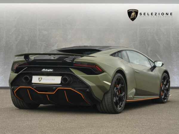Used Lamborghini Huracan 2024 for sale - 75308887: Photo 2
