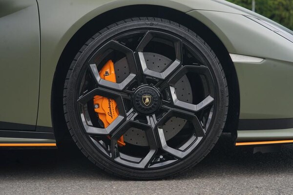 Used Lamborghini Huracan 2024 for sale - 75308887: Photo 8