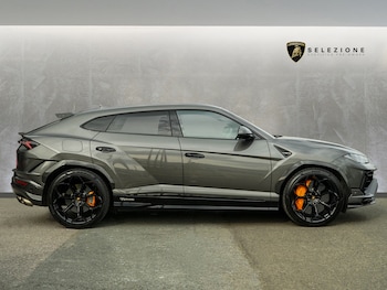 Used Lamborghini Urus 2023 for sale - 78592992: Photo