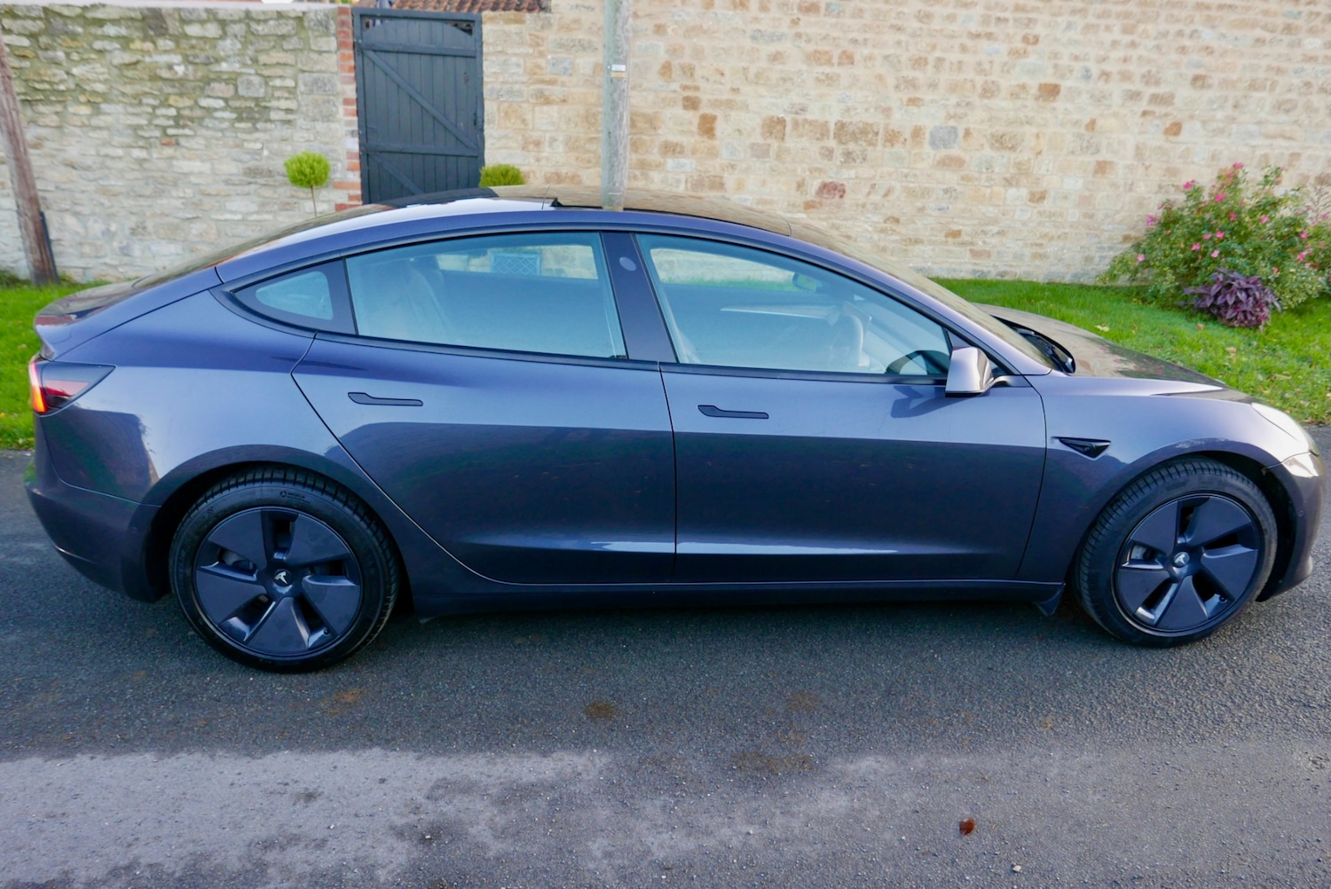 Used Tesla Model 3 2021 for sale - 76627189: Photo 11