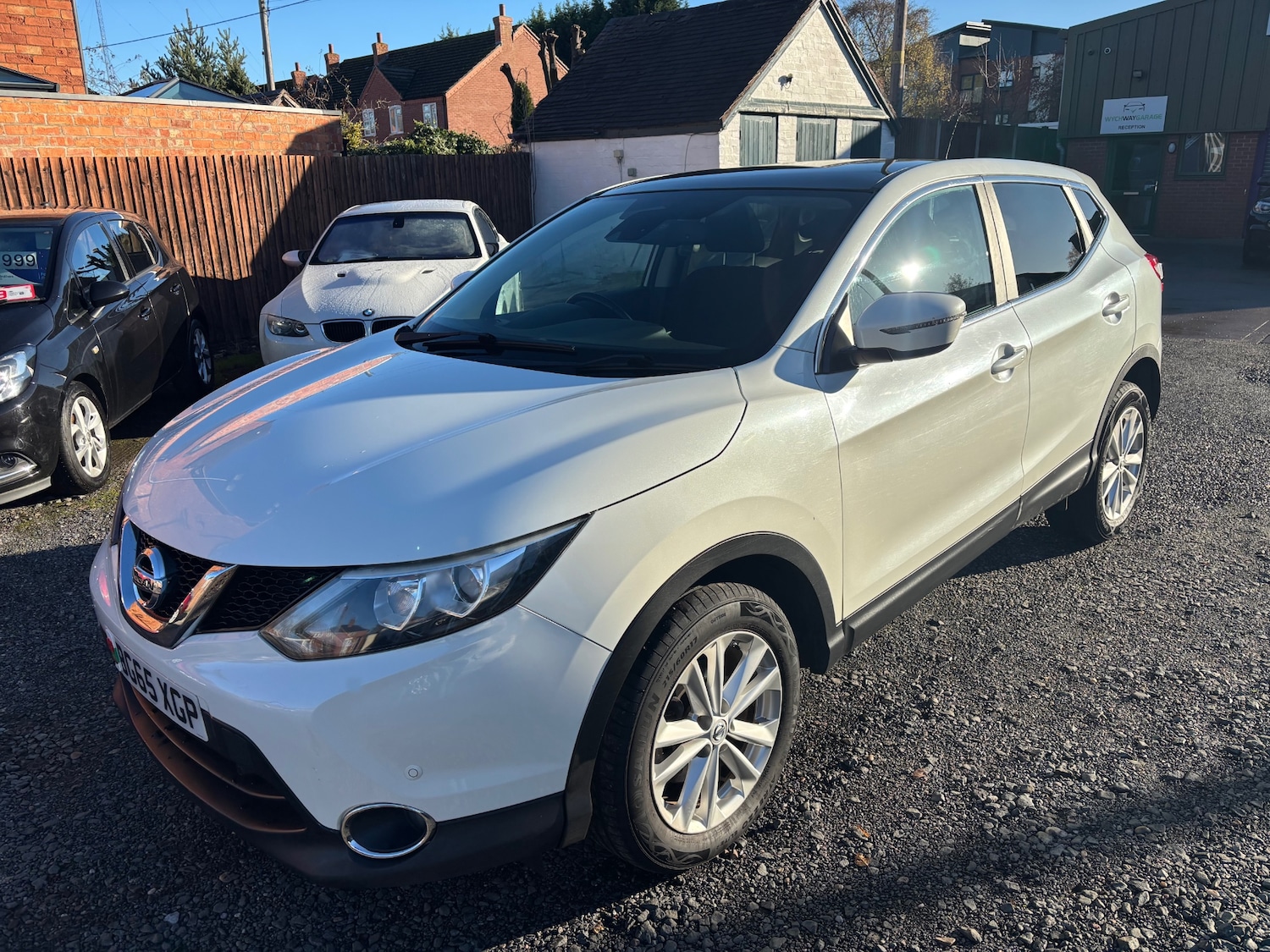 Used Nissan Qashqai 2015 for sale - 76697290: Photo 2