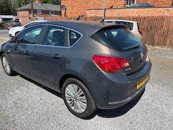 Used Vauxhall Astra 2014 for sale - 75283160: Photo