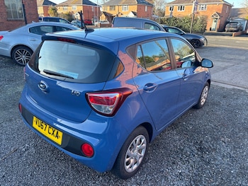 Used Hyundai i10 2017 for sale - 77080897: Photo