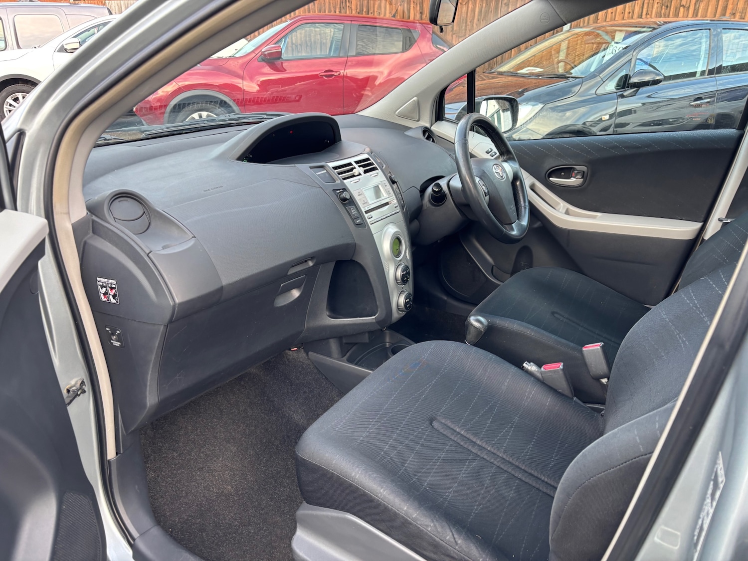 Used Toyota Yaris 2006 for sale - 76720196: Photo 8