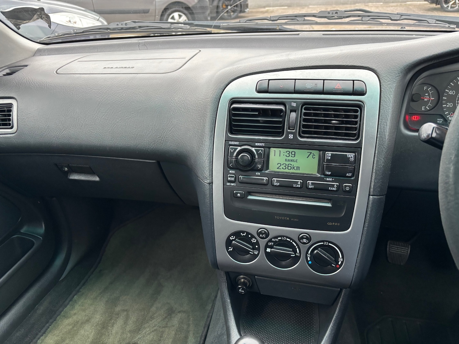 Used Toyota Avensis 2001 for sale - 77033548: Photo 11