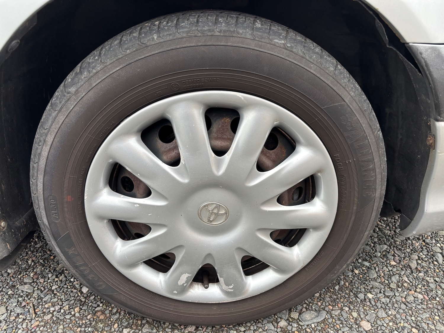 Used Toyota Avensis 2001 for sale - 77033548: Photo 15