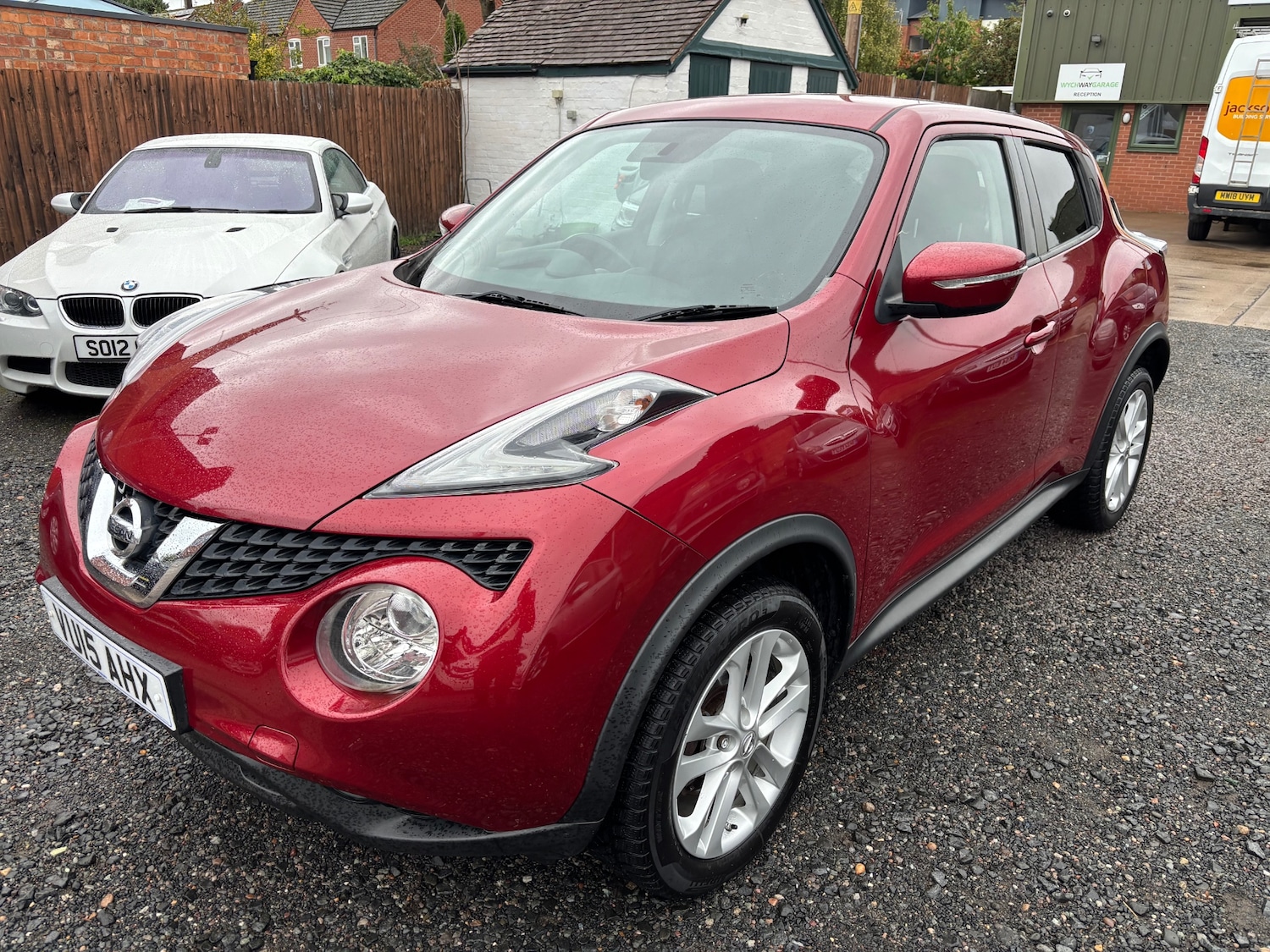 Used Nissan Juke 2015 for sale - 76156899: Photo 2