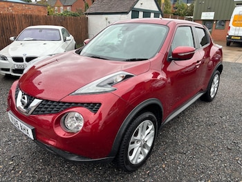 Used Nissan Juke 2015 for sale - 76156899: Photo 2
