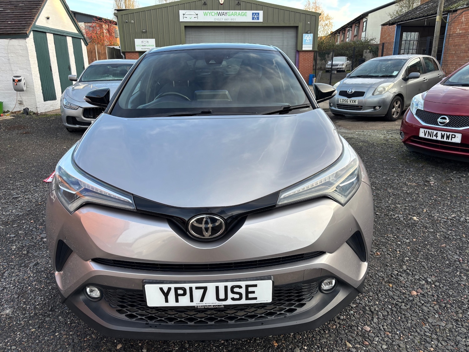 Used Toyota C-HR 2017 for sale - 76653064: Photo 5