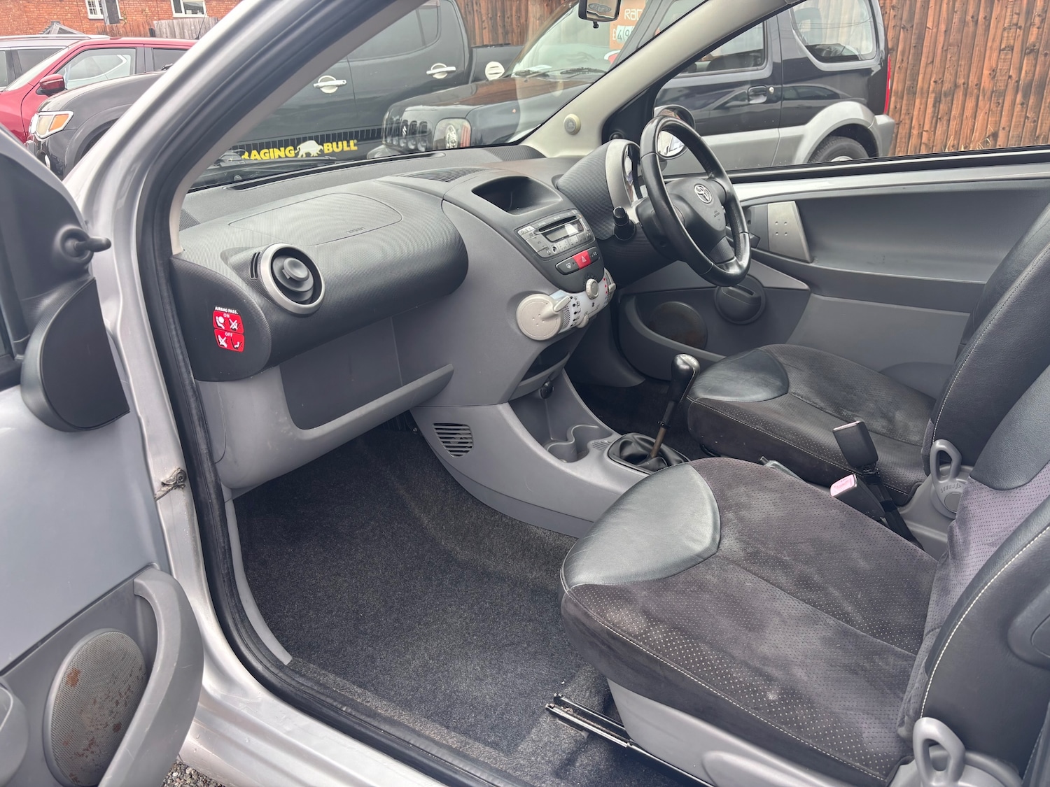 Used Toyota AYGO 2009 for sale - 77340302: Photo 8