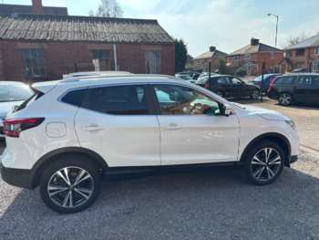 Used Nissan Qashqai 2017 for sale - 74253229: Photo