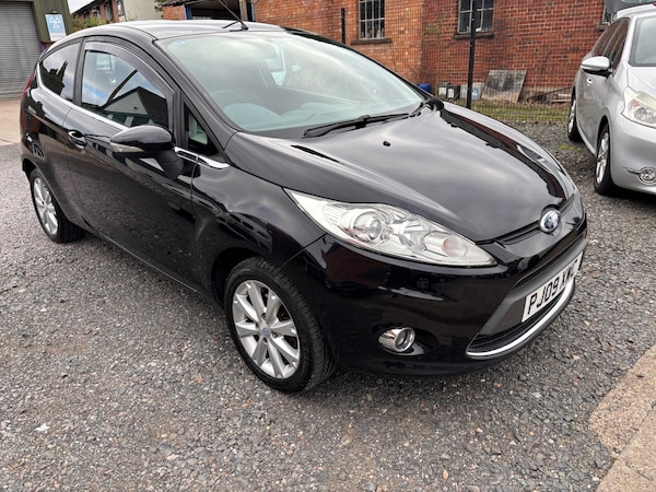 Used Ford Fiesta 2009 for sale - 76237252: Photo 1
