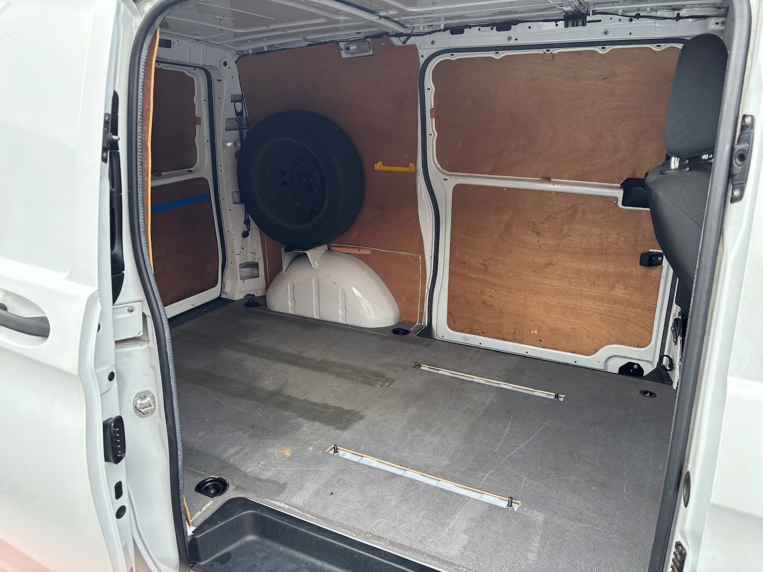 Used Mercedes-Benz Vito 2017 for sale - 76508562: Photo 12