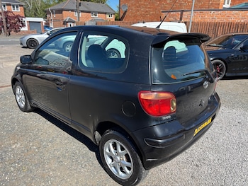 Used Toyota Yaris 2005 for sale - 78379268: Photo