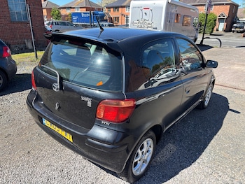 Used Toyota Yaris 2005 for sale - 78379268: Photo