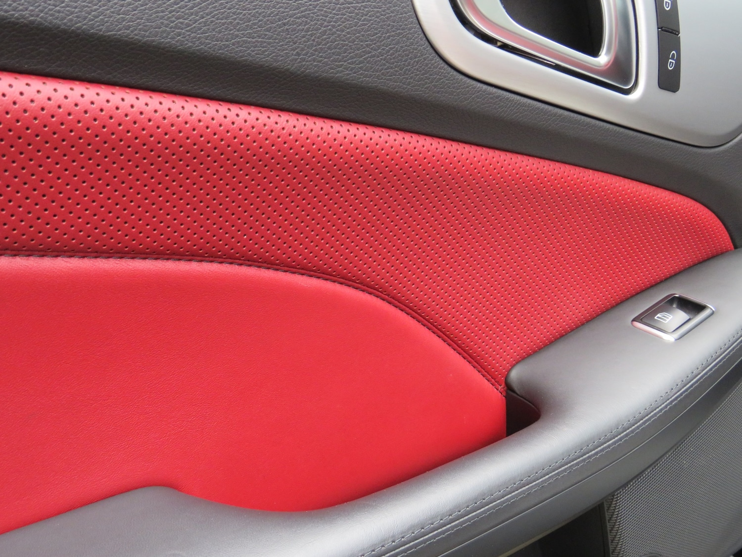 Used Mercedes-Benz SLK 2015 for sale - 76749051: Photo 13