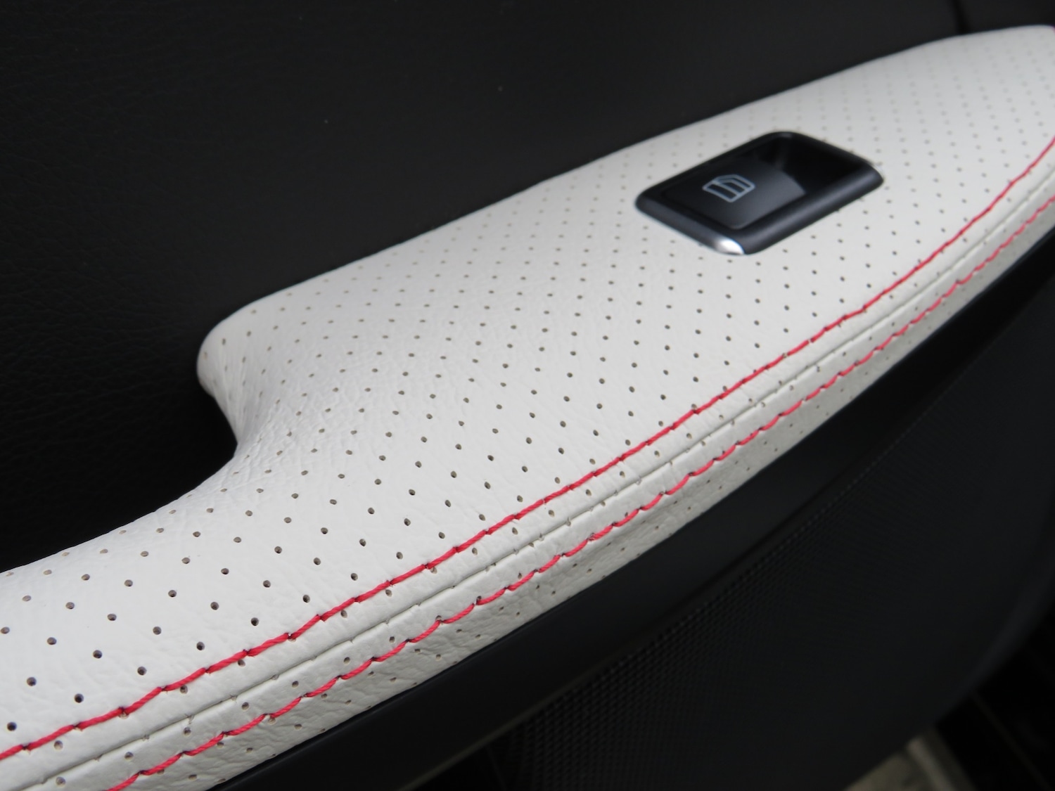 Used Mercedes-Benz SLC 2017 for sale - 75984023: Photo 15