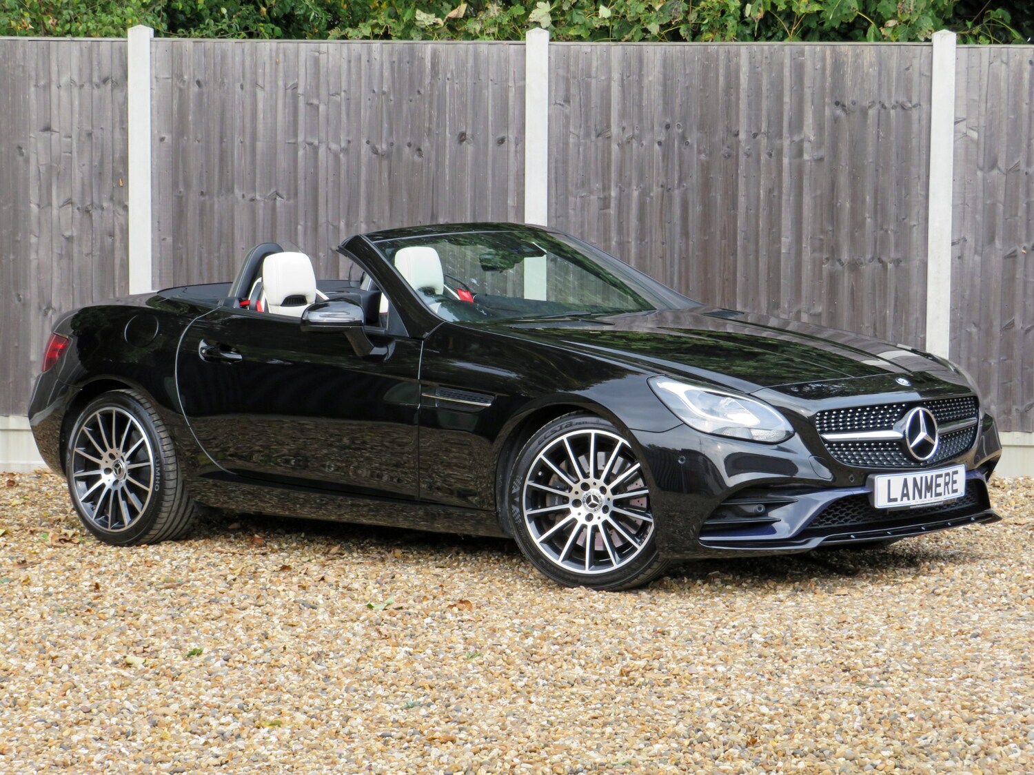 Used Mercedes-Benz SLC 2017 for sale - 75984023: Photo 24