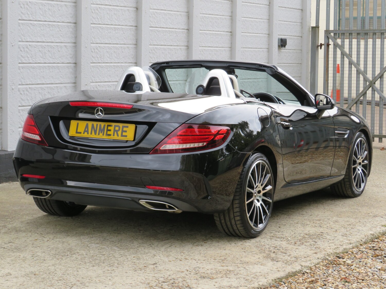 Used Mercedes-Benz SLC 2017 for sale - 75984023: Photo 41