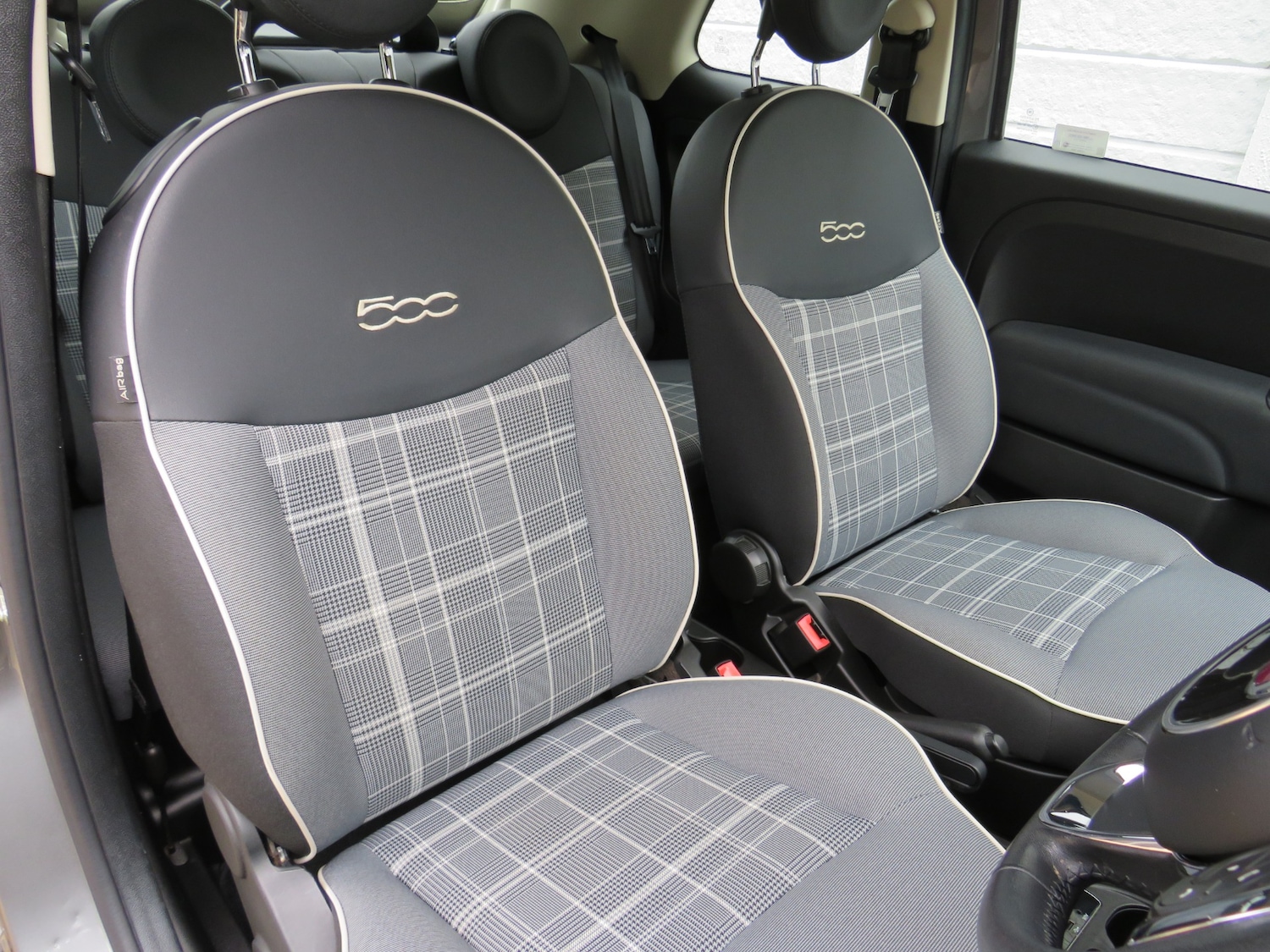 Used Fiat 500 2018 for sale - 77610636: Photo 5