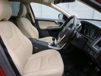Used Volvo XC60 2015 for sale - 74640786: Photo