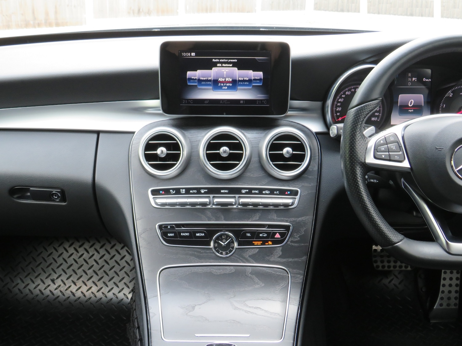 Used Mercedes-Benz C Class 2017 for sale - 77298623: Photo 28