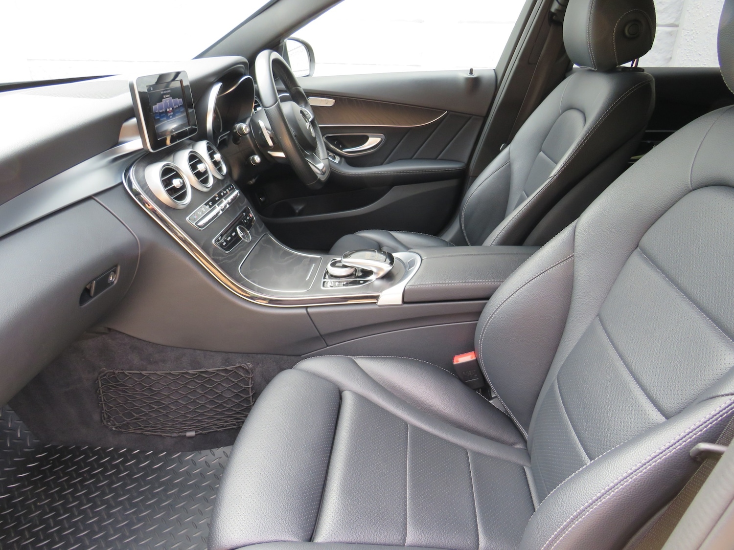 Used Mercedes-Benz C Class 2017 for sale - 77298623: Photo 41