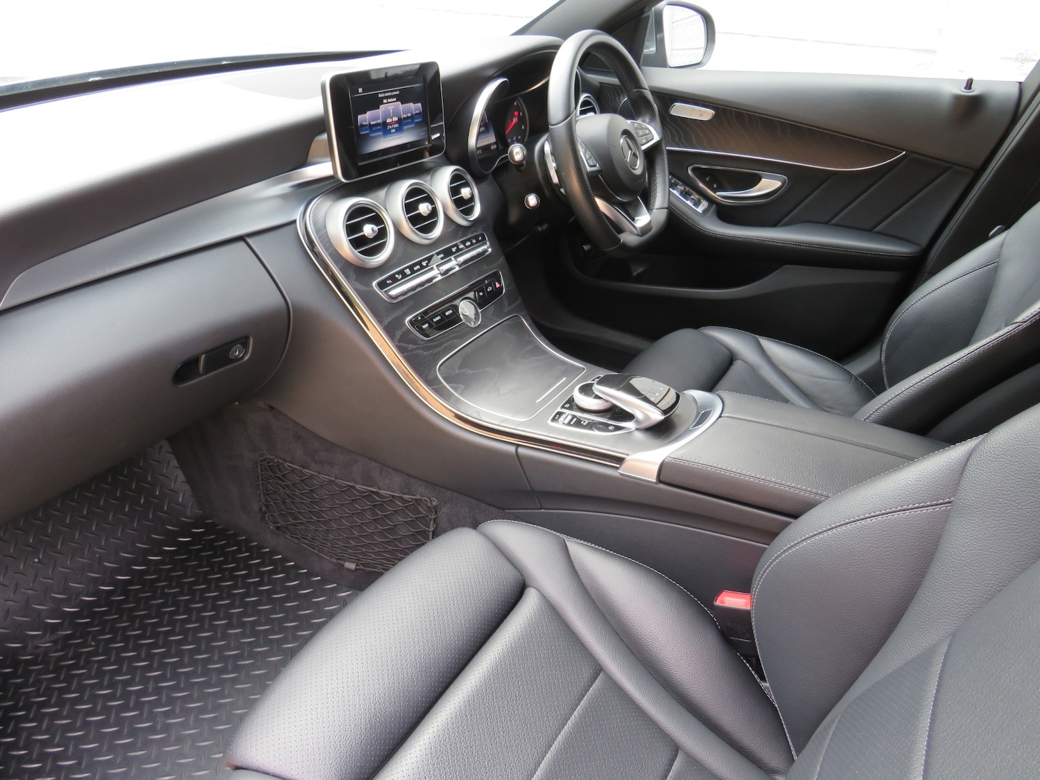 Used Mercedes-Benz C Class 2017 for sale - 77298623: Photo 7