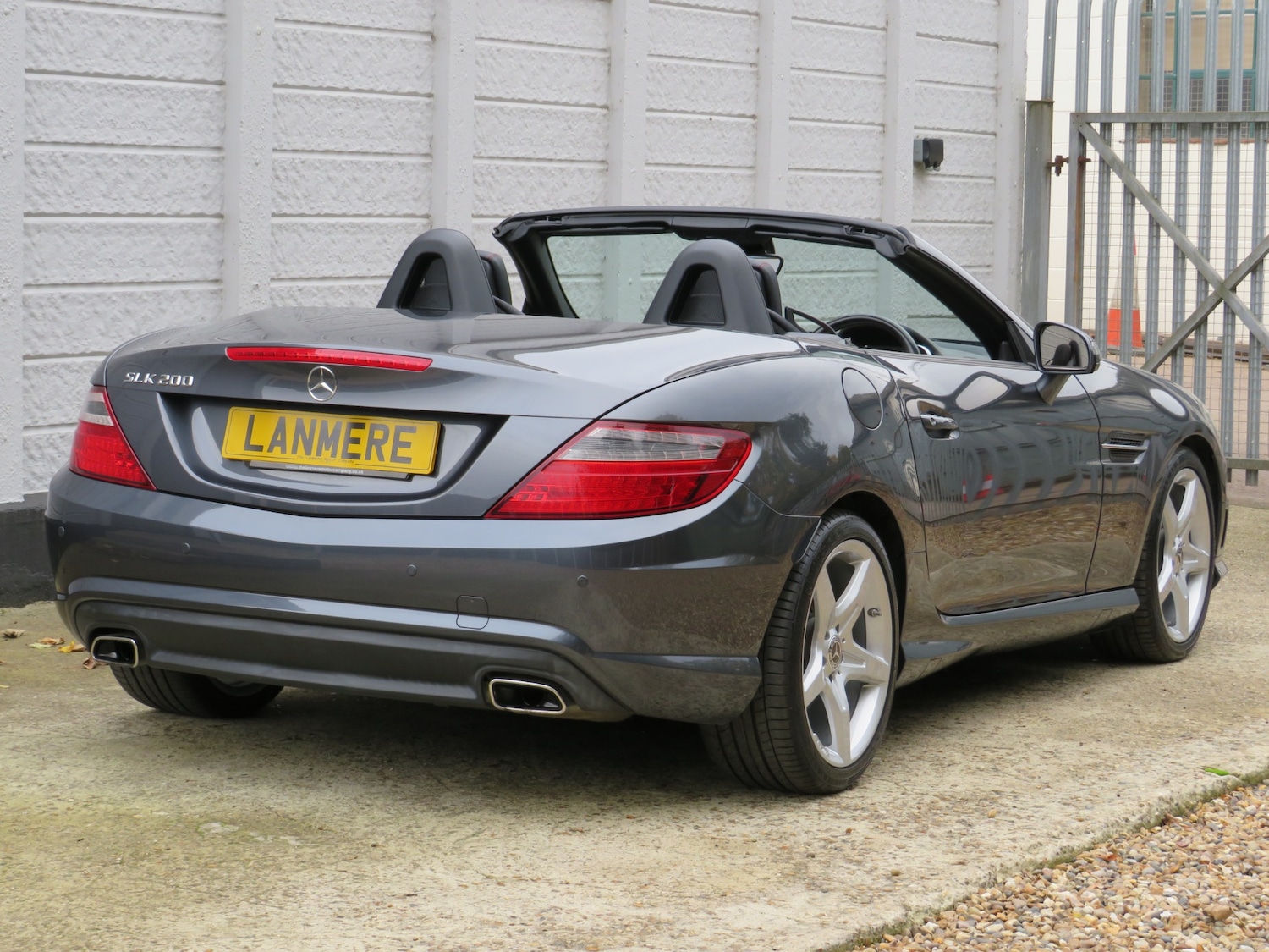 Used Mercedes-Benz SLK 2015 for sale - 76492337: Photo 37
