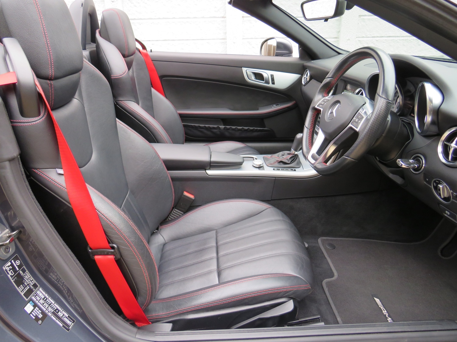 Used Mercedes-Benz SLK 2015 for sale - 76492337: Photo 5