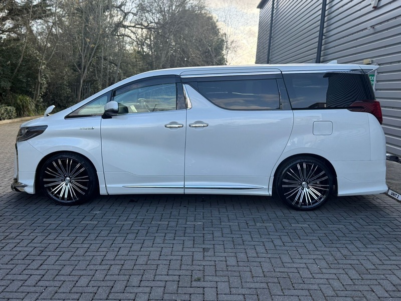 Used Toyota Alphard 2025 for sale - 78201392: Photo 12