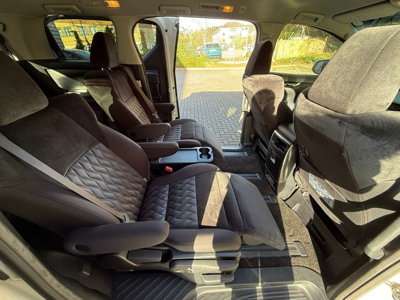 Used Toyota Alphard 2025 for sale - 78201392: Photo 16